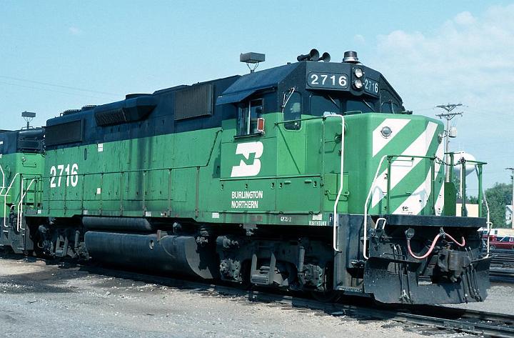 BN 2716 - GP39-2.jpg